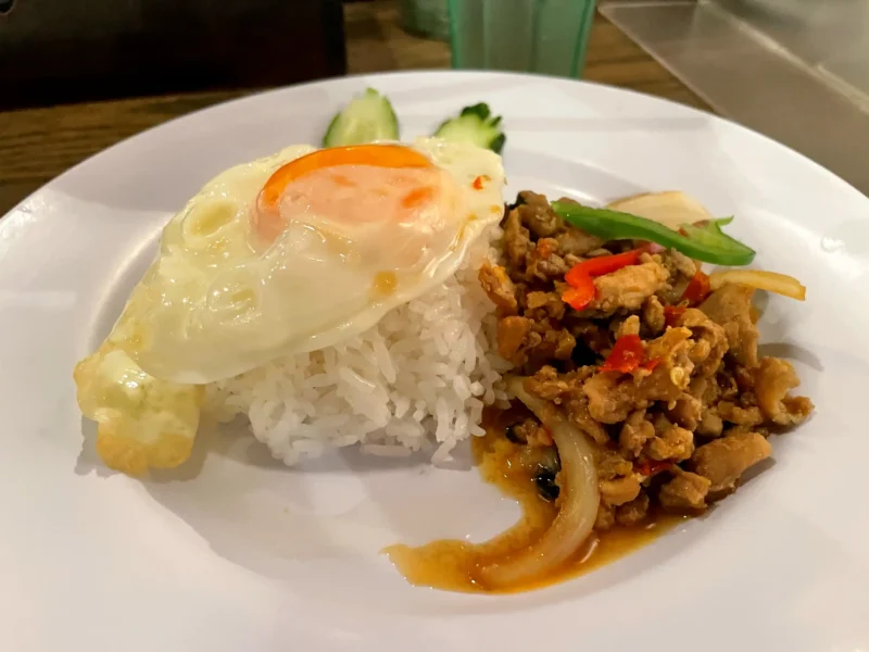 〆サバの食べ飲み歩き日記_新宿_スクンビット・ソイ 55_3
